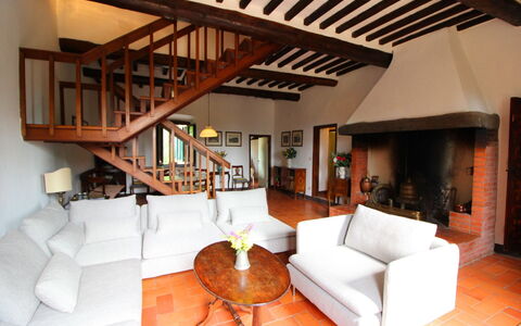 Olivo: Property, Furniture, Couch, Building, Comfort, Wood, Architecture, Interior Design, Living Room, Table