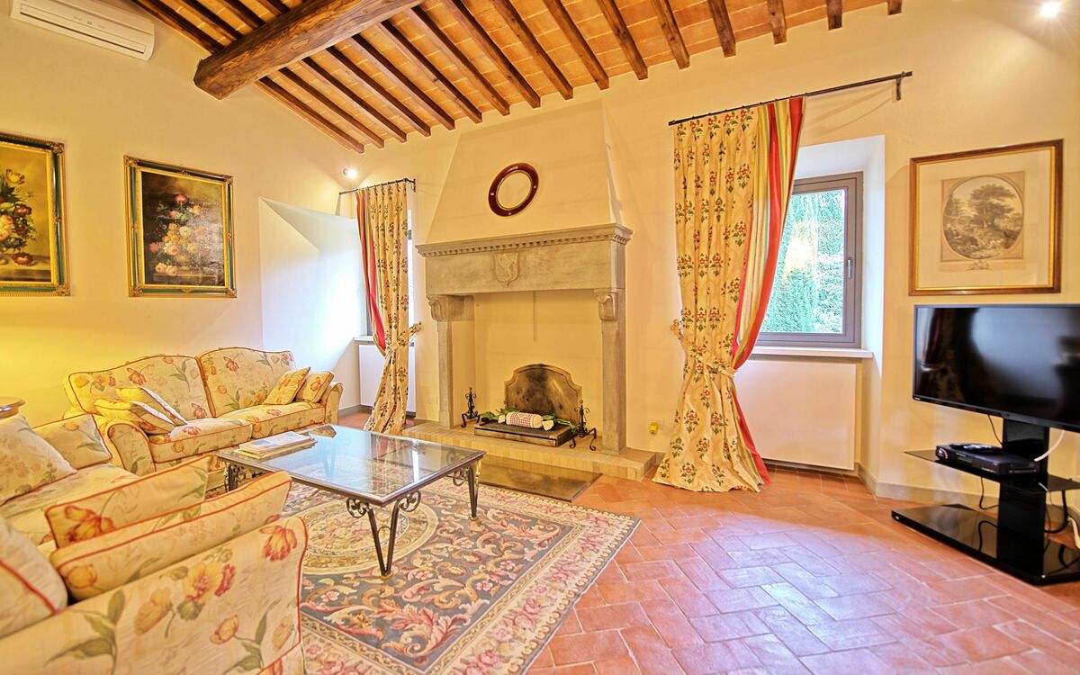 Accommodation:&nbsp;Campoli 1