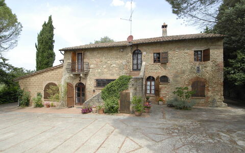 Accommodation:&nbsp;Alari 1