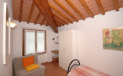 Accommodation:&nbsp;Essenze 1