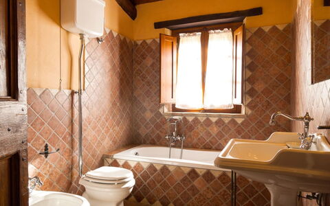 Casa la Primula: Bathroom, Room, Property, Interior Design, Tile, Building, Sink, Real Estate, Wall, House