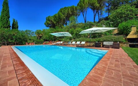 Casa Lucia: Swimming Pool, Property, Real Estate, Azure, Building, Estate, Leisure, House, Vacation, Resort