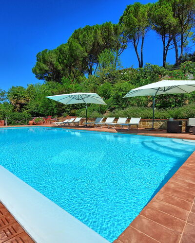 Casa Lucia: Swimming Pool, Property, Real Estate, Azure, Building, Estate, Leisure, House, Vacation, Resort