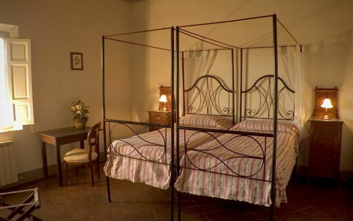 Accommodation:&nbsp;Triple Bedroom Ensuite