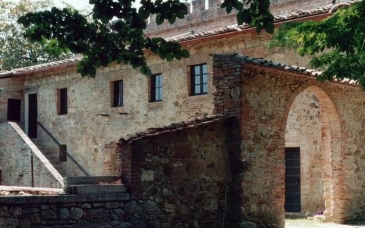 Accommodation:&nbsp;Bachiarro