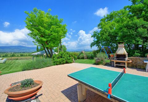 Villa Giare: Property, Natural Landscape, Real Estate, Tree, House, Estate, Room, Sky, Home, Swimming Pool