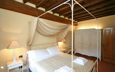 Accommodation:&nbsp;Ninfe 5