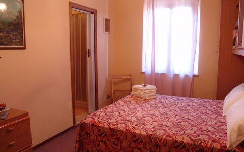 Accommodation:&nbsp;Violetta B&b