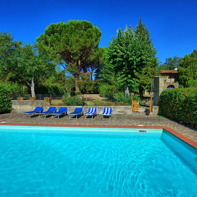 Casale Ambra: Swimming Pool, Property, Estate, Real Estate, Leisure, House, Building, Villa, Vacation, Grass