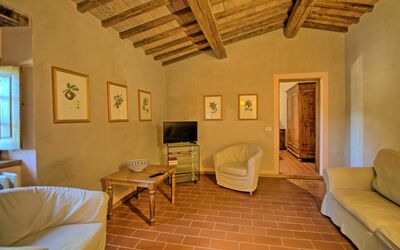 Tenuta 6: Room, Property, Building, Furniture, Interior Design, House, Floor, Living Room, Real Estate, Table