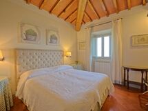Accommodation:&nbsp;Collina 5