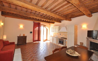 Talamone 2: Property, Room, Building, Beam, Furniture, Interior Design, Ceiling, Floor, House, Real Estate