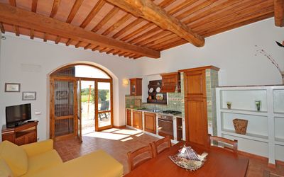 Talamone 3: Property, Room, Building, Ceiling, House, Living Room, Furniture, Interior Design, Real Estate, Home