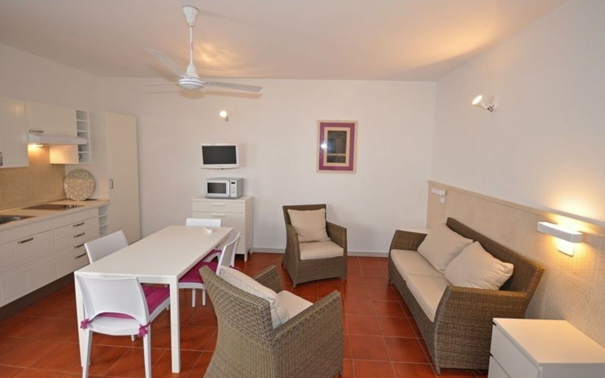 Accommodation:&nbsp;Mitzi 2