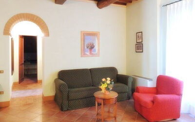 Accommodation:&nbsp;Ginestra