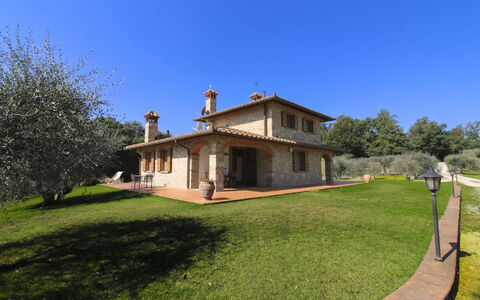 La Casetta nel Bosco: Estate, Farmhouse, Garden, Landscaping, Hacienda, Lawn, Villa, Yard, Backyard, Mansion