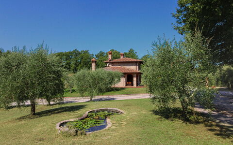 La Casetta nel Bosco: Estate, Farmhouse, Garden, Landscaping, Hacienda, Lawn, Villa, Yard, Backyard, Mansion