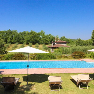 La Casetta nel Bosco: Swimming Pool, Resort, Outdoor Furniture, Eco Hotel, Estate, Sunlounger, Hacienda, Leisure, Shade, Garden