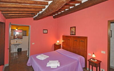 Accommodation:&nbsp;Orciaia 4