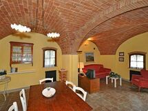 Accommodation:&nbsp;Orciaia 7