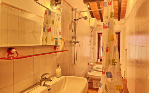 Villa Campogialli: Bathroom, Room, Property, Interior Design, Building, Plumbing Fixture, House, Architecture, Home, Sink