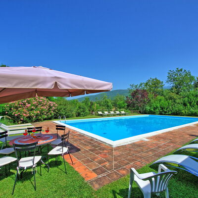 Villa Campogialli: Swimming Pool, Property, Real Estate, House, Building, Residential Area, Estate, Backyard, Home, Leisure