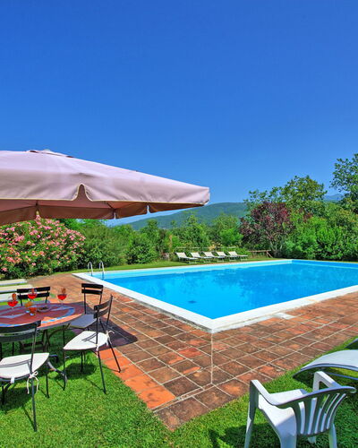 Villa Campogialli: Swimming Pool, Property, Real Estate, House, Building, Residential Area, Estate, Backyard, Home, Leisure