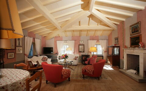 Accommodation:&nbsp;Magnolia