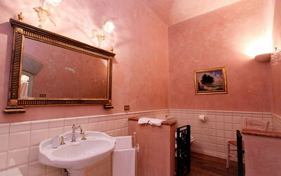 Accommodation:&nbsp;Classic Suite