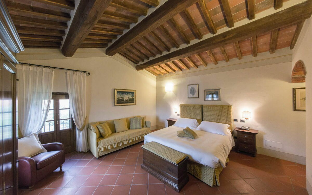 Accommodation:&nbsp;Camera 9