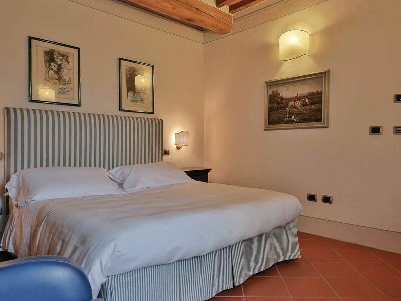 Accommodation:&nbsp;Camera 6