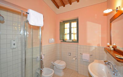 Accommodation:&nbsp;Cornia 5
