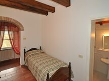 Accommodation:&nbsp;Gloriana 1