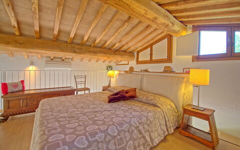 Capannino: Bedroom, Bed, Room, Furniture, Property, Bed Frame, Ceiling, Building, Bedding, Bed Sheet