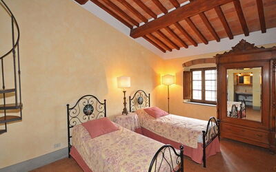 Accommodation:&nbsp;Rose