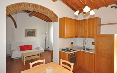 Accommodation:&nbsp;Ninfee