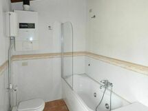 Accommodation:&nbsp;Rose