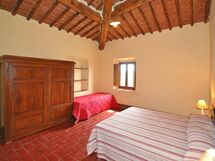 Accommodation:&nbsp;San Sano