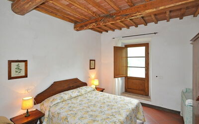 Accommodation:&nbsp;Ginestra