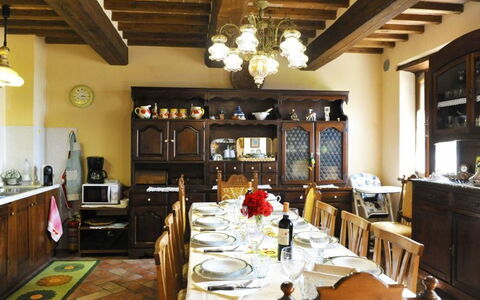 Casetta i Ciliegi: Restaurant, Building, Property, Room, Interior Design, Dining Room, Furniture, Table, Ceiling, Beam