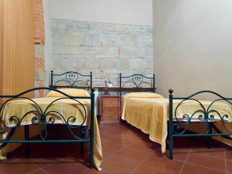 Accommodation:&nbsp;Miniato 06