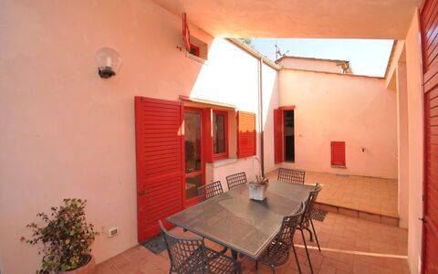 Casa Laura: Property, Room, Building, House, Real Estate, Interior Design, Apartment, Home, Loft, Floor