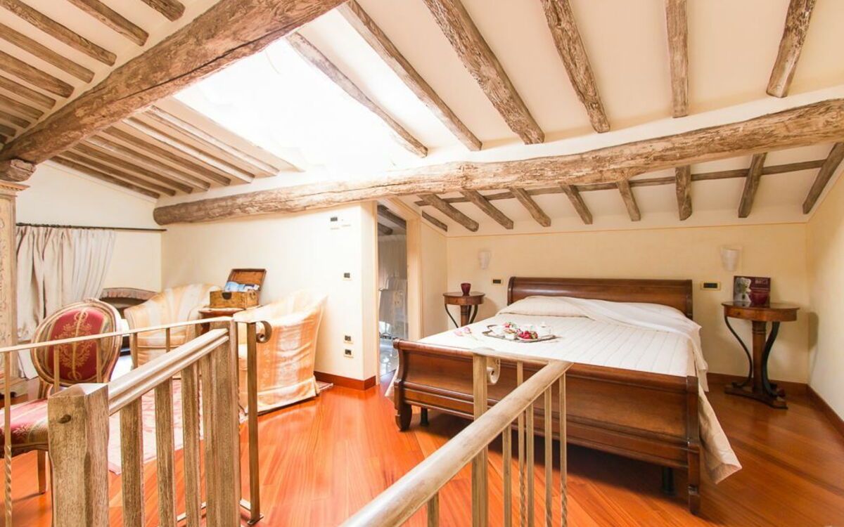 Accommodation:&nbsp;Biancospino