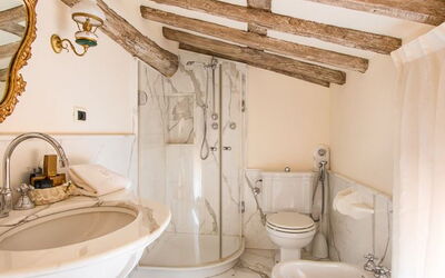 Accommodation:&nbsp;Biancospino