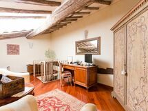 Accommodation:&nbsp;Biancospino