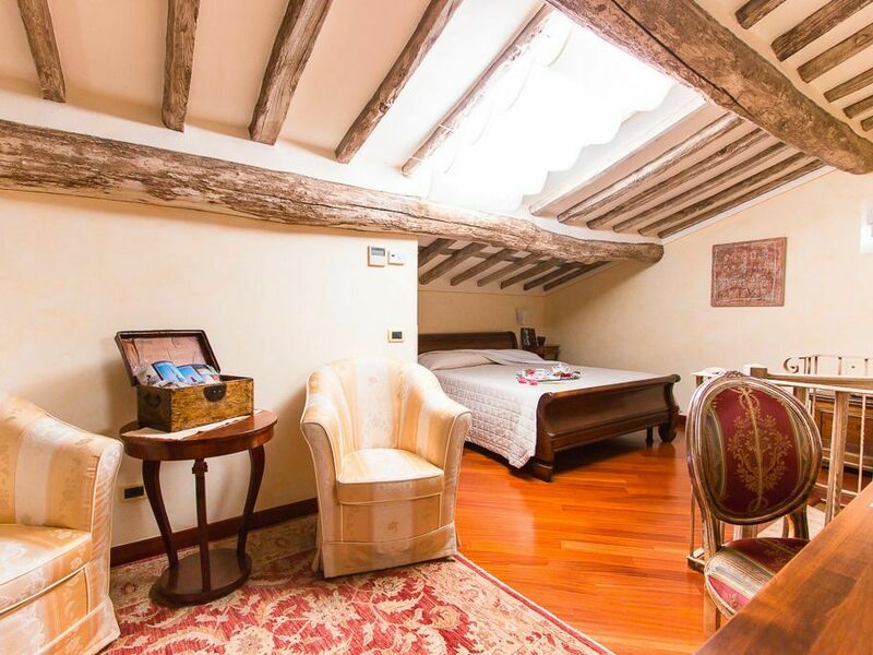 Accommodation:&nbsp;Biancospino