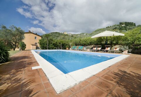 Teto: Swimming Pool, Property, Real Estate, House, Building, Vacation, Home, Estate, Resort, Sky