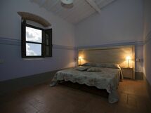 Accommodation:&nbsp;Blue