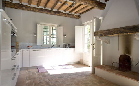 Angeloni: Property, Building, Room, Ceiling, Floor, Interior Design, House, Loft, Architecture, Furniture