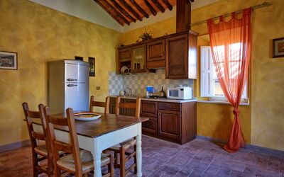 Vescovo: Room, Property, Building, Furniture, Interior Design, House, Floor, Real Estate, Table, Home